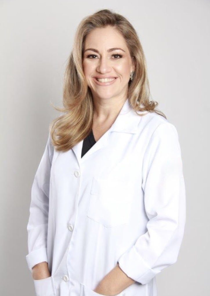 Dra. Letícia Rocha, fisioterapeuta e osteopata